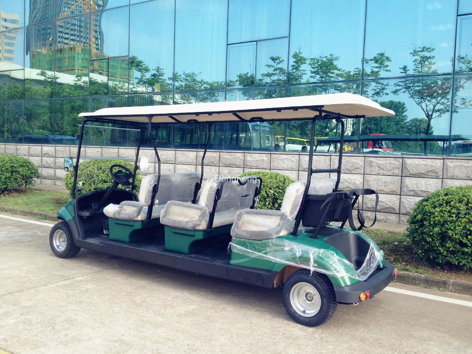 6 seater battery operated golf kart for golf driver 3