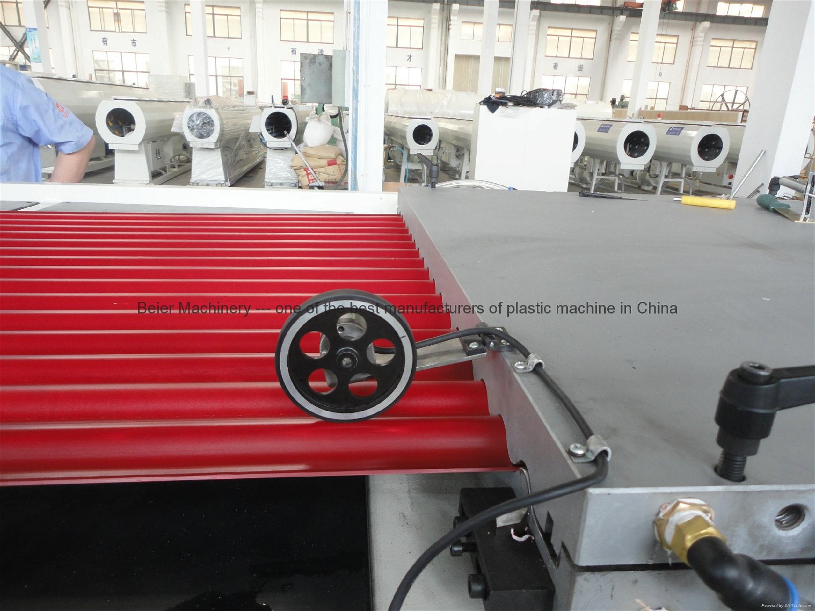 PVC corrugated roof tile production machine（plastic roof tile machine） 3