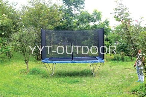 rectangle trampoline with enclosure 3