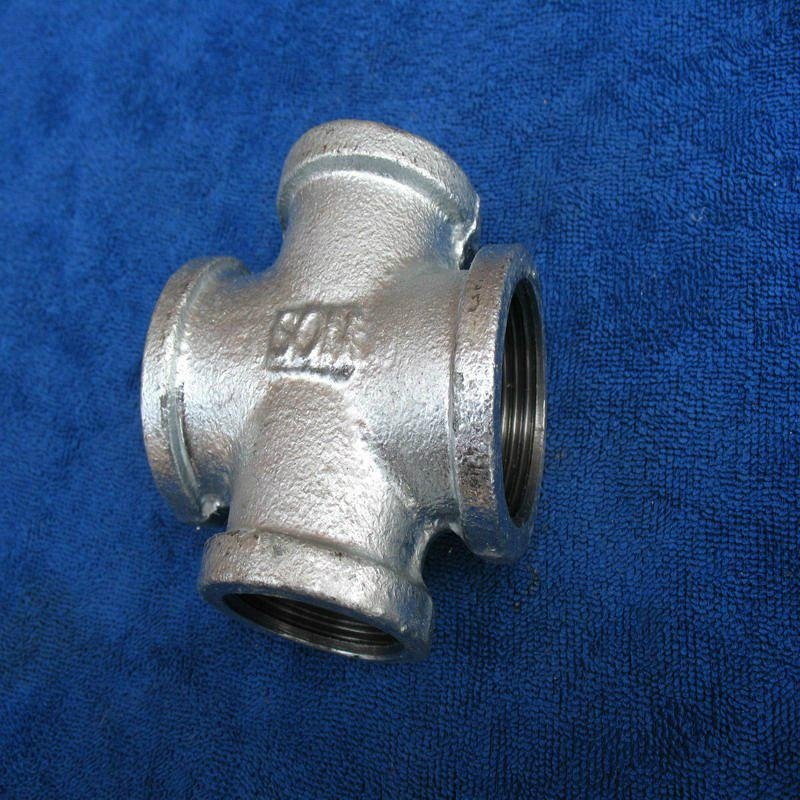 Malleable iron pipe fitting 4