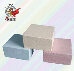 Gym chalk for fitness club dry hands better