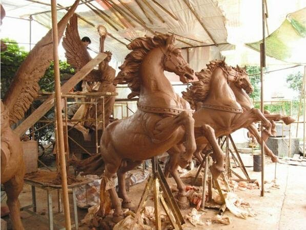 Horse metal copper sculpture 3