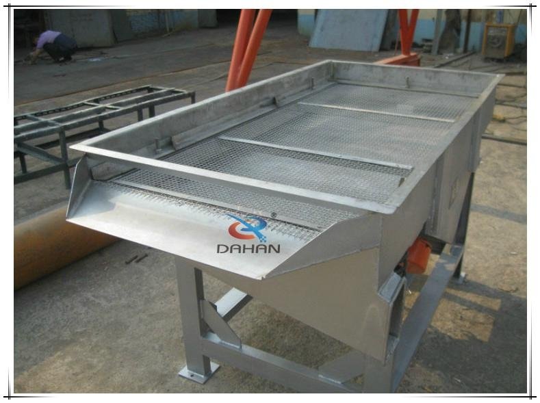 Stainless steel linear vibration sieve separating machine