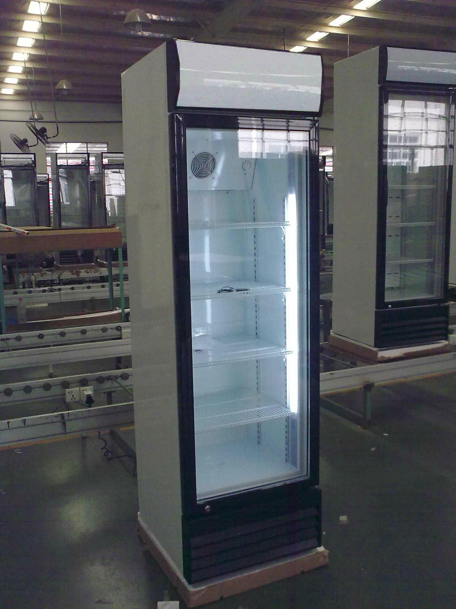 280L Single Door Upright Cooler 3