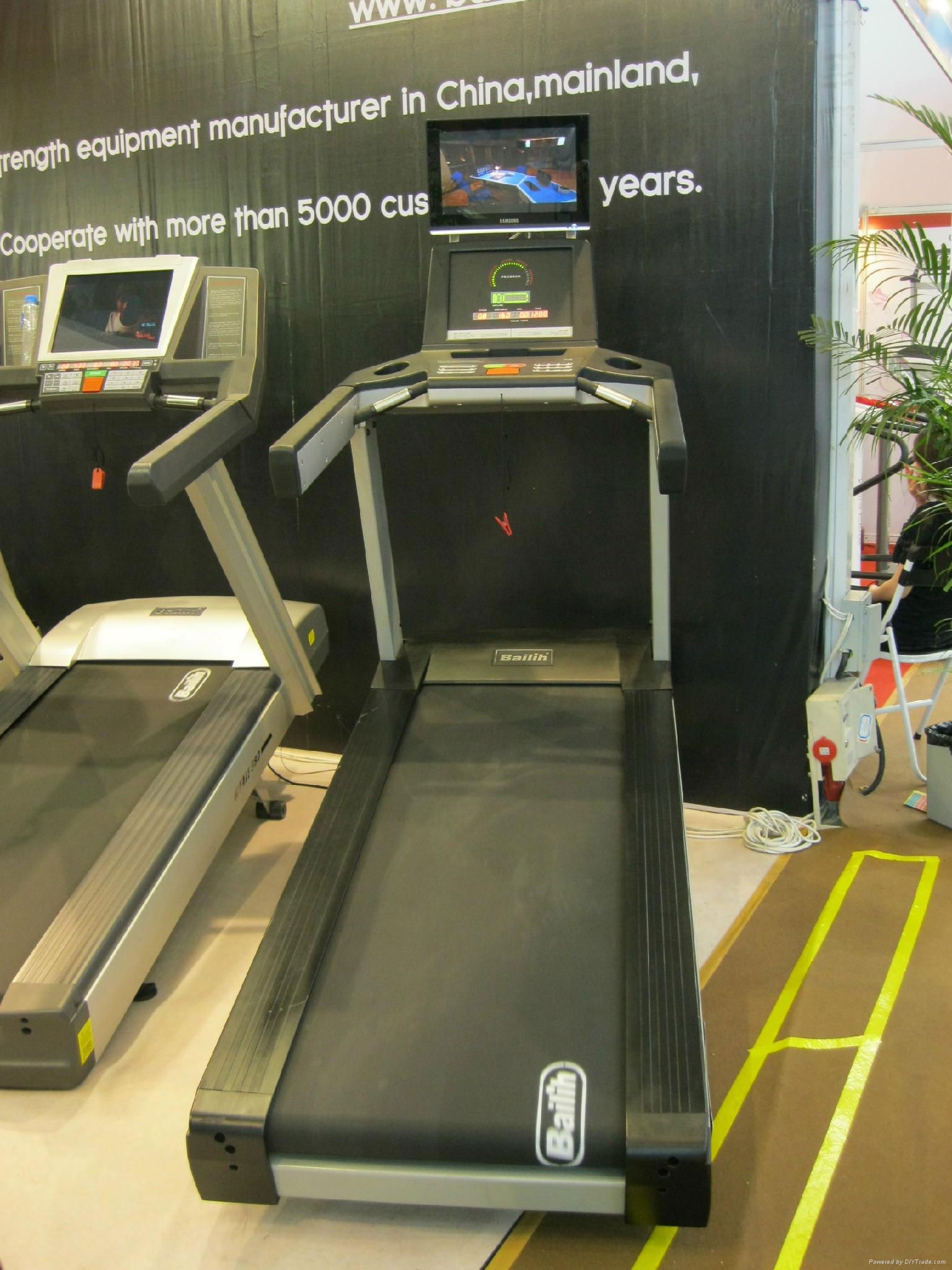 commercial treadmill  2