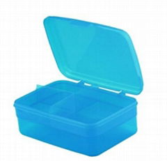 lunch box with dividers