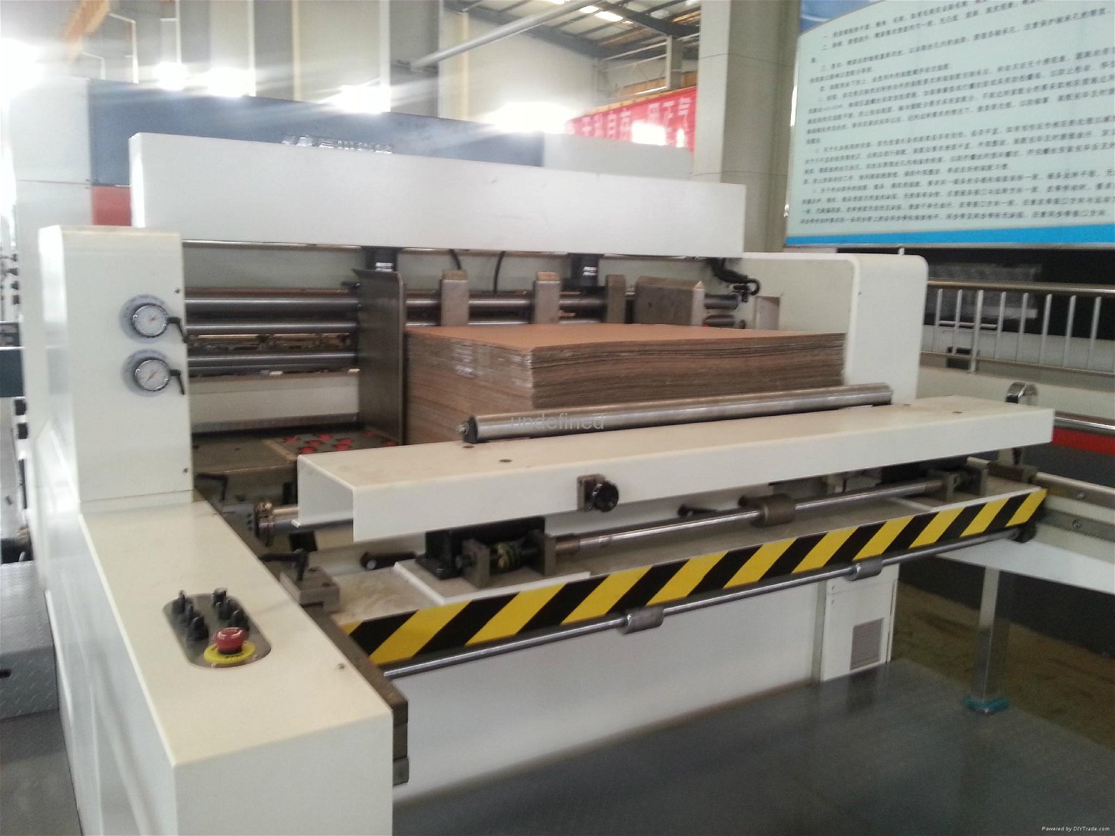 XMQ-1650 lead edge feeding automatic die cutting machine for corrugated carton  4