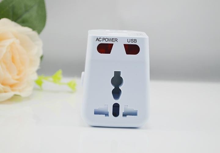 2.1A High quality travel plug with USB charger 4
