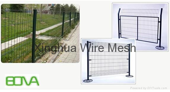 Welded Mesh fence 3