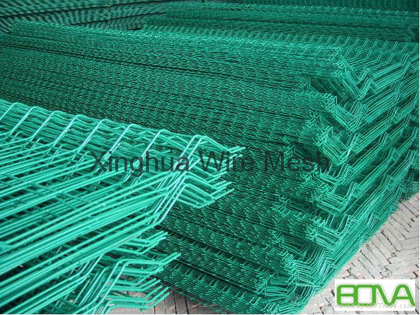 low price welded wire mesh fence  4