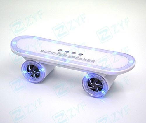 Fashion skateboard shape outdoor mini stereo bluetooth speaker with led light 4
