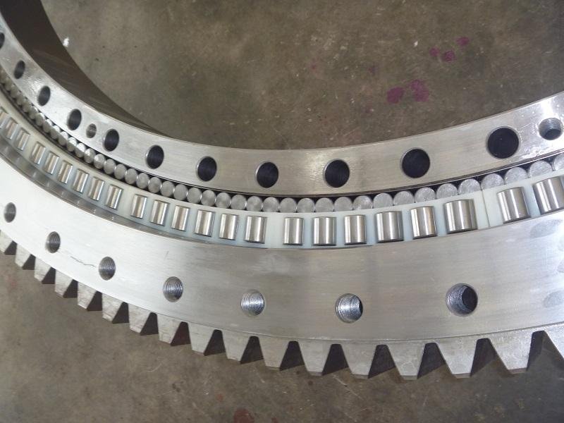 skf 131.40.1250 industrial turnable three-row roller bearing
