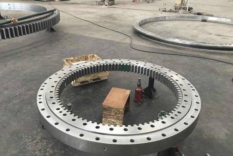 crane slewing bearing 013.60.2240 with internal tooth