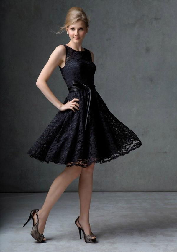 Black Lace Bateau Knee-length Bridesmaid Dress with Elastic Satin Sash