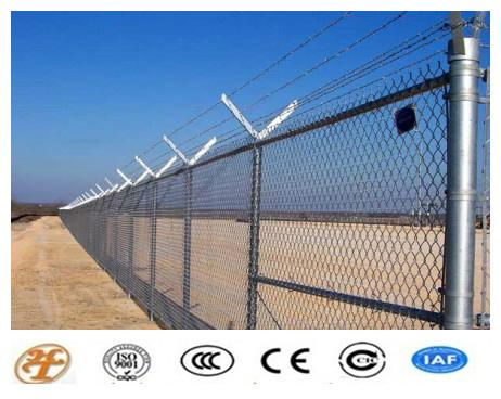Haotian Low Price Galvanized Chain Link Fence 4
