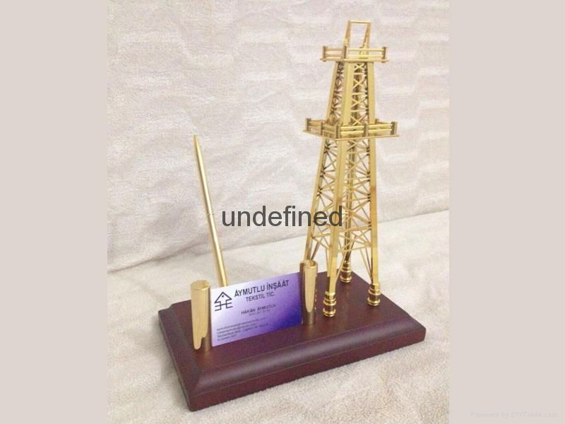 Diecast Oil Rig Derrick Model with Pen Holder