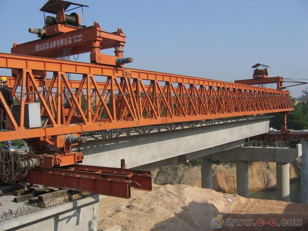 high quality expert design railway bridge erecting crane 200t