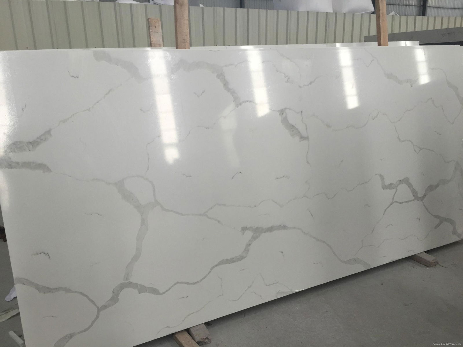 Carrara White Marble Like Quartz Countertops 3