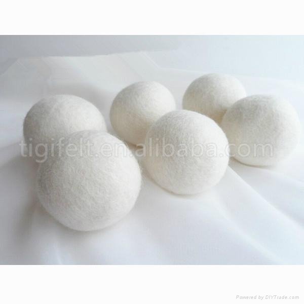 7'' felted wool dryer balls 2