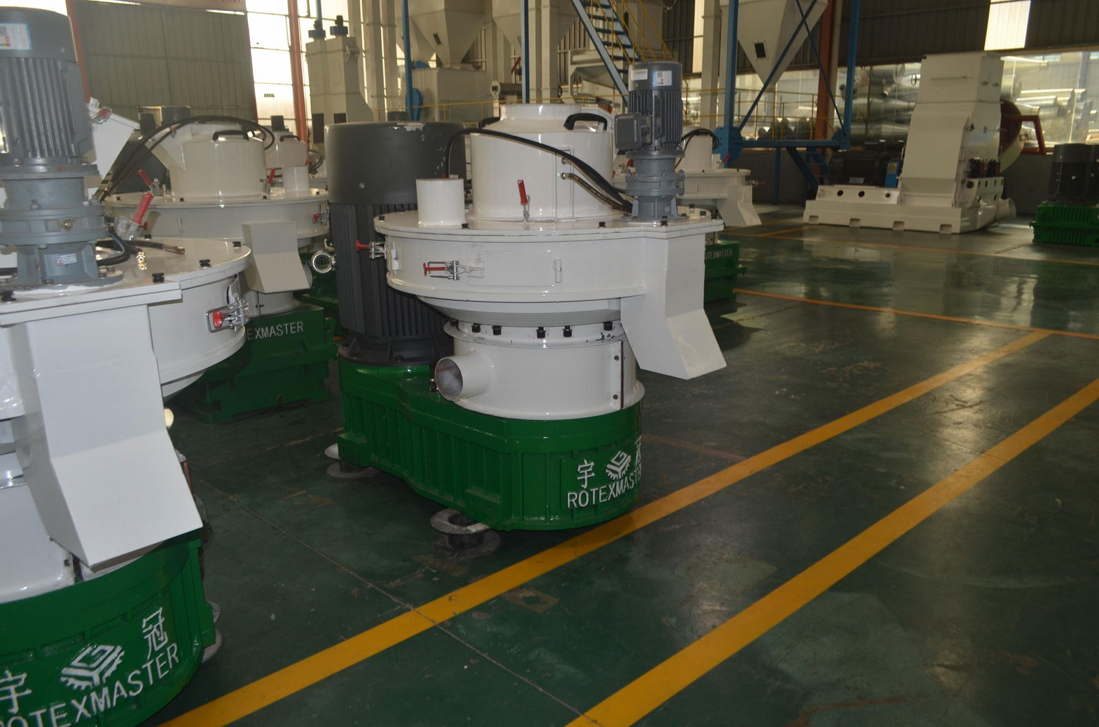 New Design Biomass Wood Pellet Machine / Wood Pellet Mill CE Approved 4