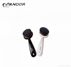 Andor patent facial cleansing rbrush with plastic handle