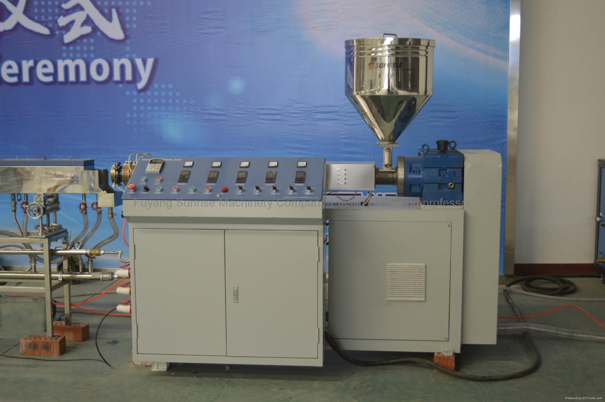 Drinking straw extrusion machine SDSI1 SUNRISE MACHINERY (China