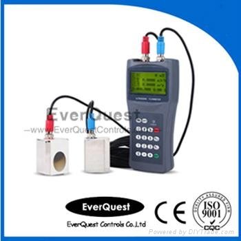 Portable ultrasonic flow meter with RS232 output