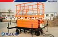 Self - Propelled Red Hydraulic Lift Table / Hydraulic Elevating Platform 2