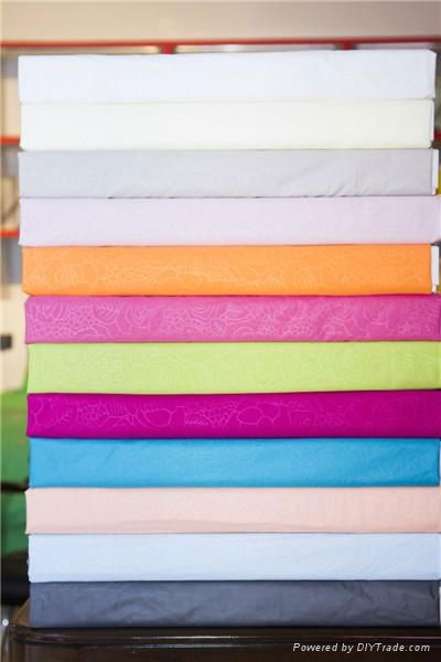 Embossed 4pcs Sheet set microfiber bedsheets polyester sheet set 5