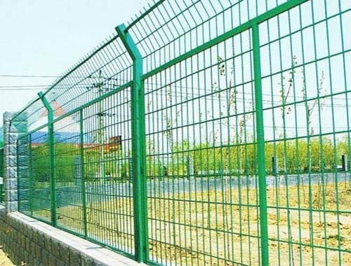 High quality Pvc coated framework wire mesh fencing