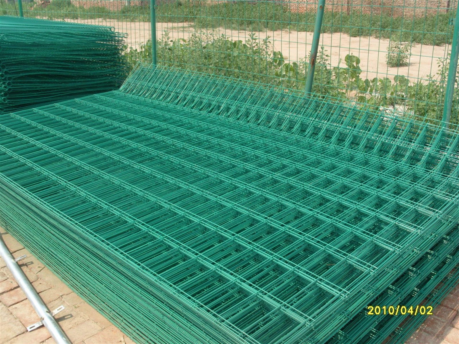 High quality Pvc coated framework wire mesh fencing 5