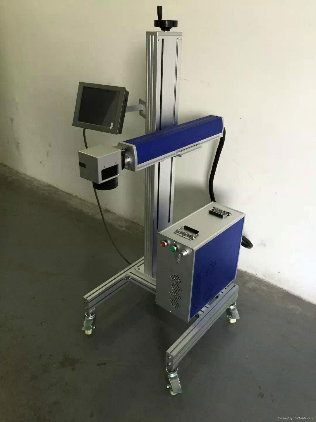 flight fiber laser marking machine for metal parts with conveyor 4