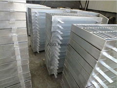 Steel galvanized steel driveway grates