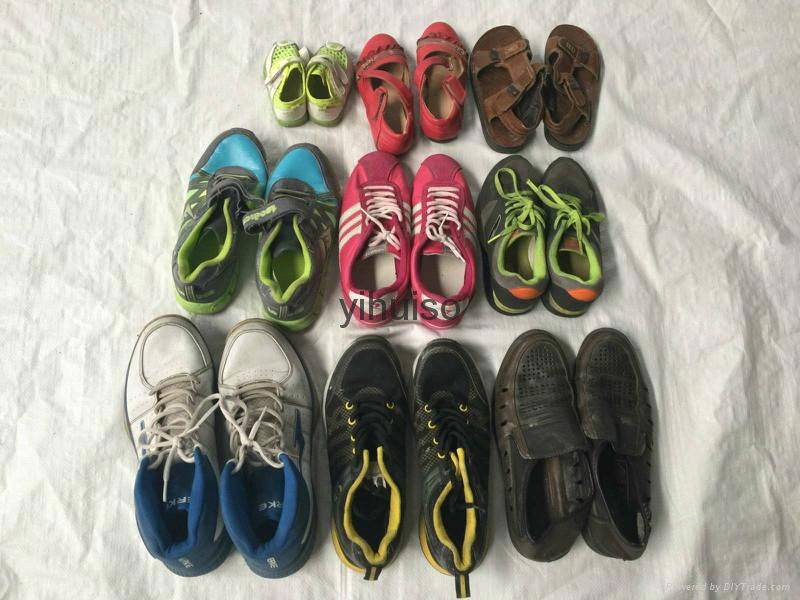 China Top Quality Used Shoes Man Sports Shoes Export to Africa 3