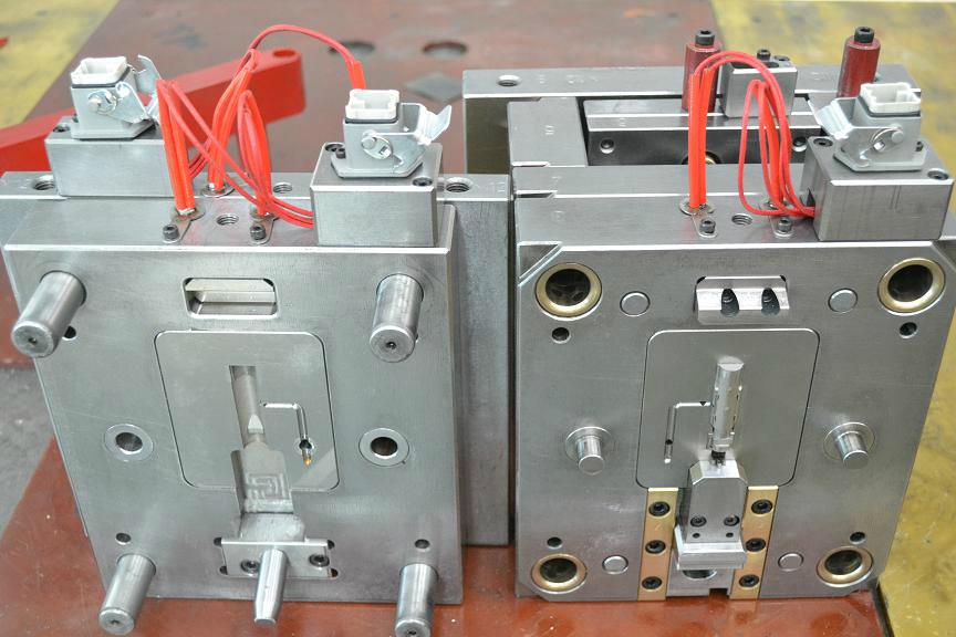 咖啡機塑膠模具製造 3