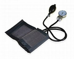 Hydraulic standard blood pressure meter