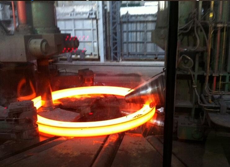 Surface Treatment Heat Treatment Customized Precision steel rolled forging ring 2