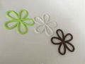 Anti - scalding kitchen flower shape mat 1