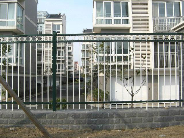 New Design Spear Top Fencing Hot Sale, no climb fence Modern Iron Gates models o 2