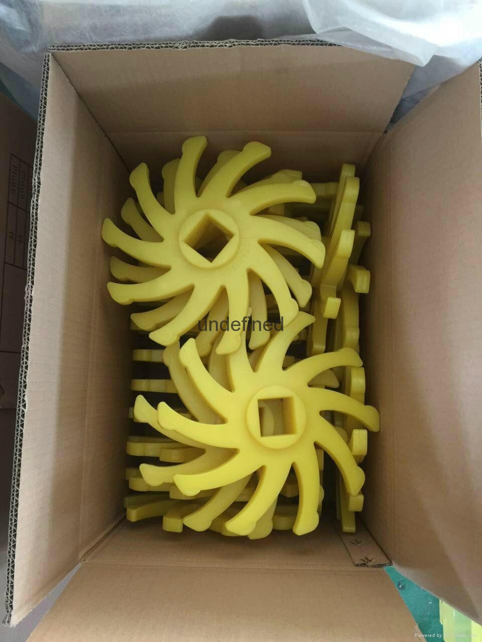 煙台正源聚氨酯生產加工車用異形輪配件 3