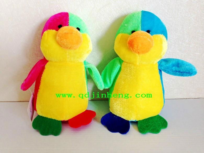 15CM PLUSH PENGUIN in bright color