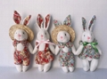 23cm stuffed couple rabbit with straw