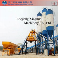 Automatic concrete mixing station