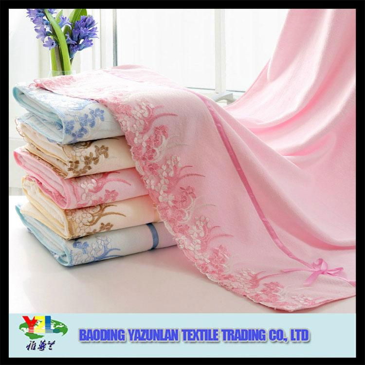 Luxury microfiber soft bath towel with lace edge 3