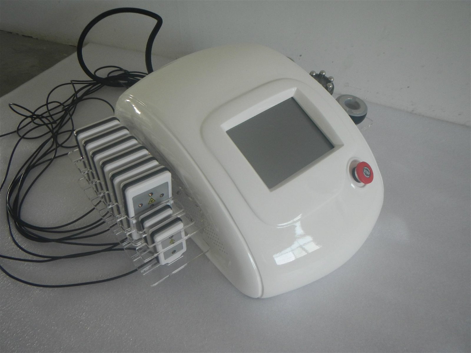 Hot sale professional RF Vacuum cavitation lipo laser slimming machine 3