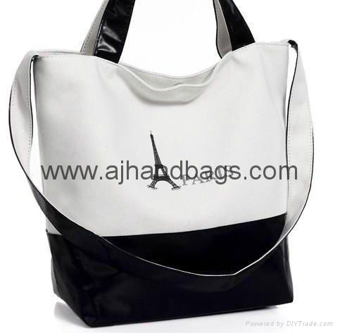 Fashion shoulder bag with Eiffel tower printing