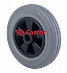 Solid rubber wheel