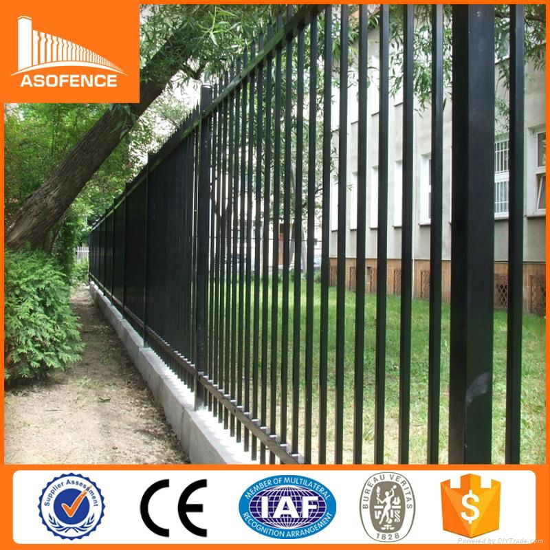 2.1m x 2.4m Powder coated Black Spear Top tubular security fencing  2