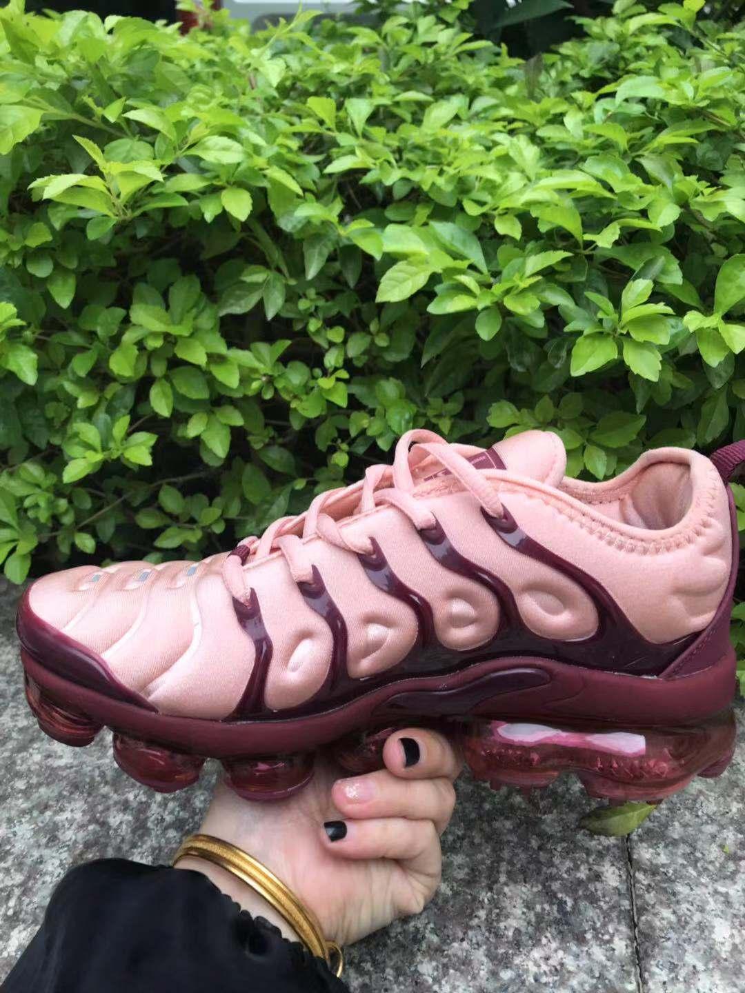 Hotsell shoes Air VaporMax Plus Tn shoes men and women shoes Sports Shoes 4