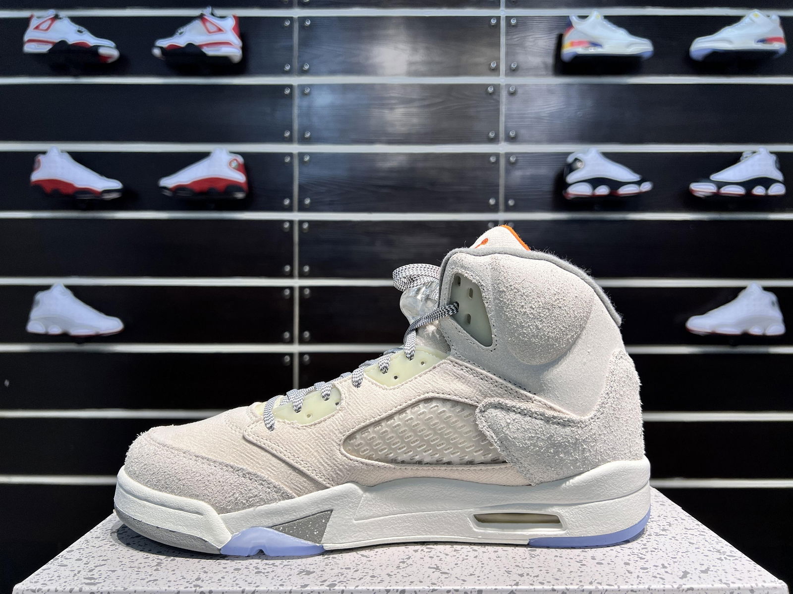 TOP Air Jordan 5 Retro SE Craft Light Orewood Brown sneakers basketball shoes